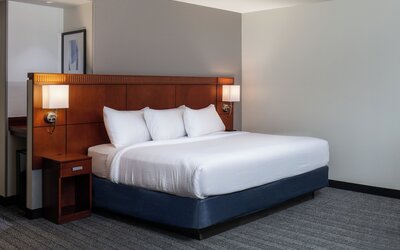 Courtyard by Marriott Wichita At Old Town