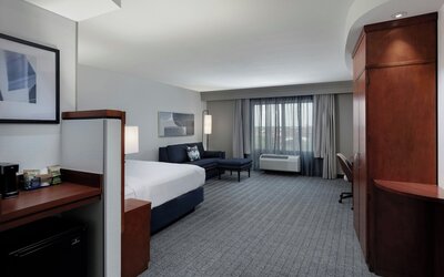 Courtyard by Marriott Wichita At Old Town