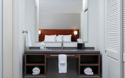 Courtyard by Marriott Wichita At Old Town