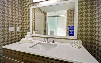 Home2 Suites by Hilton Wichita Downtown Delano