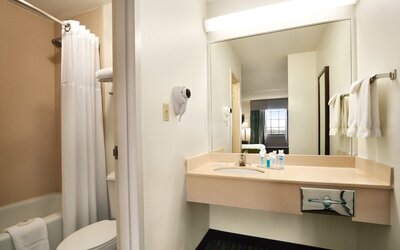 Wyndham Garden Wichita Downtown