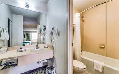 Wyndham Garden Wichita Downtown