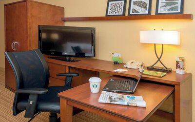 Courtyard by Marriott Winston-Salem Hanes Mall