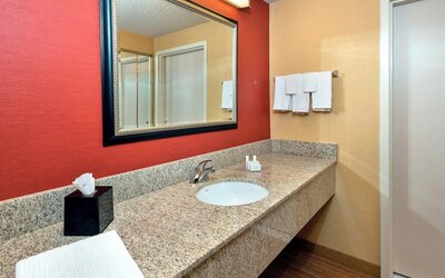 Courtyard by Marriott Winston-Salem Hanes Mall