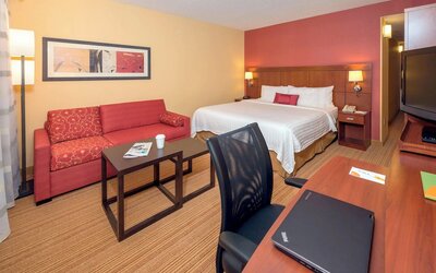 Courtyard by Marriott Winston-Salem Hanes Mall