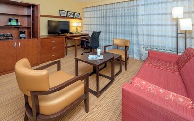 Courtyard by Marriott Winston-Salem Hanes Mall