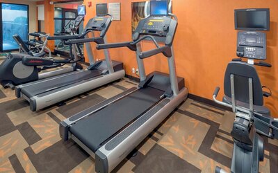 Courtyard by Marriott Winston-Salem Hanes Mall