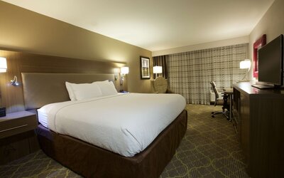DoubleTree by Hilton Winston Salem - University
