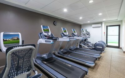 DoubleTree by Hilton Winston Salem - University
