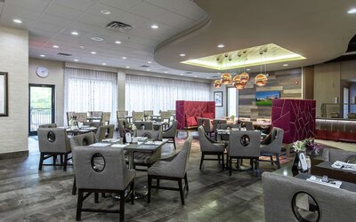 DoubleTree by Hilton Winston Salem - University