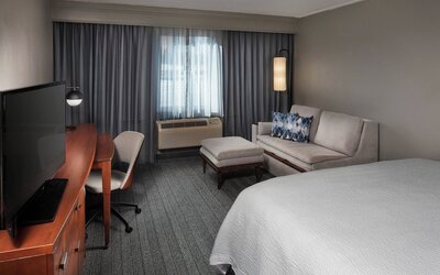 Courtyard by Marriott Winston-Salem University