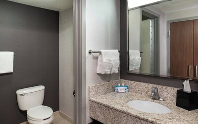 Courtyard by Marriott Winston-Salem University