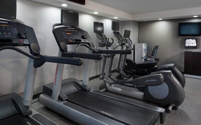 Courtyard by Marriott Winston-Salem University
