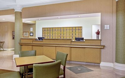 La Quinta Inn & Suites by Wyndham Winston-Salem