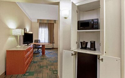 La Quinta Inn & Suites by Wyndham Winston-Salem