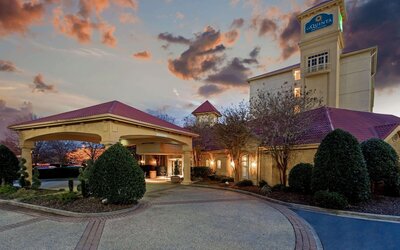 La Quinta Inn & Suites by Wyndham Winston-Salem
