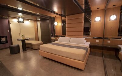 Cozy king room at Victoria Court San Fernando.