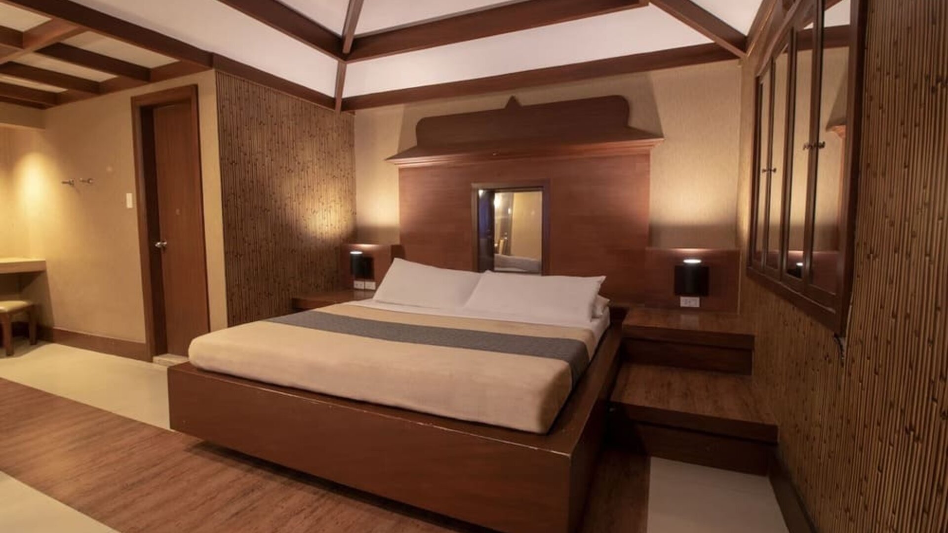 Day use room at Victoria Court San Fernando.