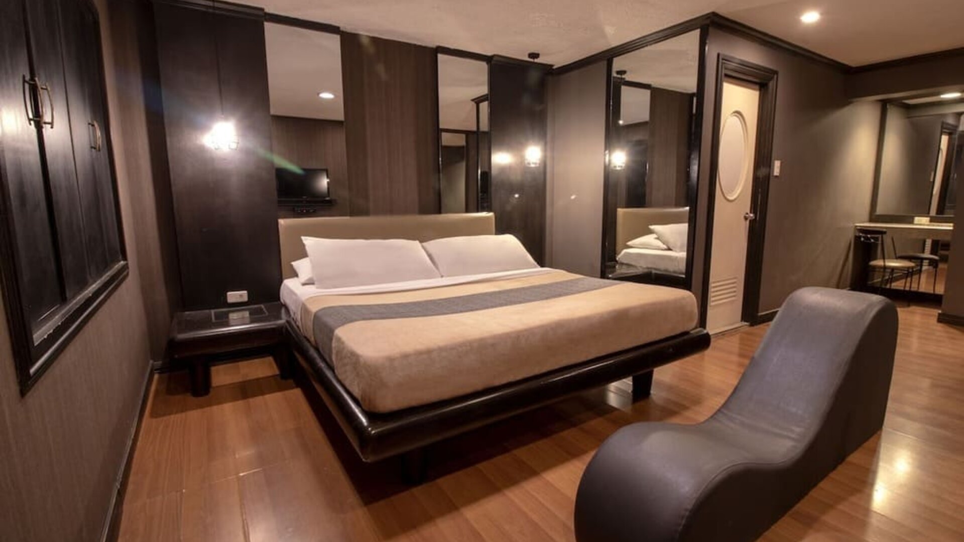 Day room at Victoria Court San Fernando.