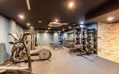 Fitness center available at The Wesley Euston Hotel.