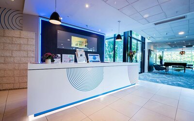Novotel London West