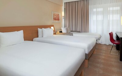 Novotel London West