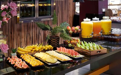 Novotel London West