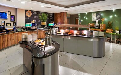 Novotel London West