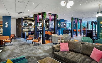Novotel London West