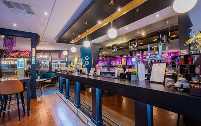 Novotel London West