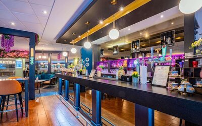Novotel London West