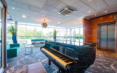 Novotel London West