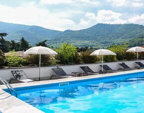 Hotel Regal & Apartments