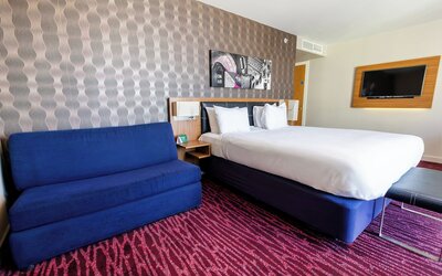 Holiday Inn Manchester-Media City UK by IHG