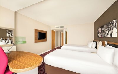 Holiday Inn Manchester-Media City UK by IHG