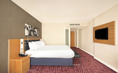 Holiday Inn Manchester-Media City UK by IHG