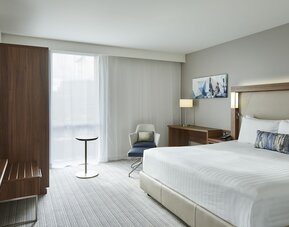 Courtyard by Marriott London City Airport