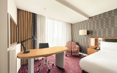 Holiday Inn Manchester-Media City UK by IHG