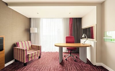 Holiday Inn Manchester-Media City UK by IHG