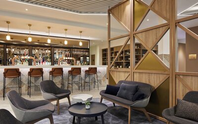 Courtyard by Marriott London City Airport
