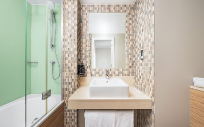 Holiday Inn Manchester-Media City UK by IHG