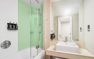 Holiday Inn Manchester-Media City UK by IHG