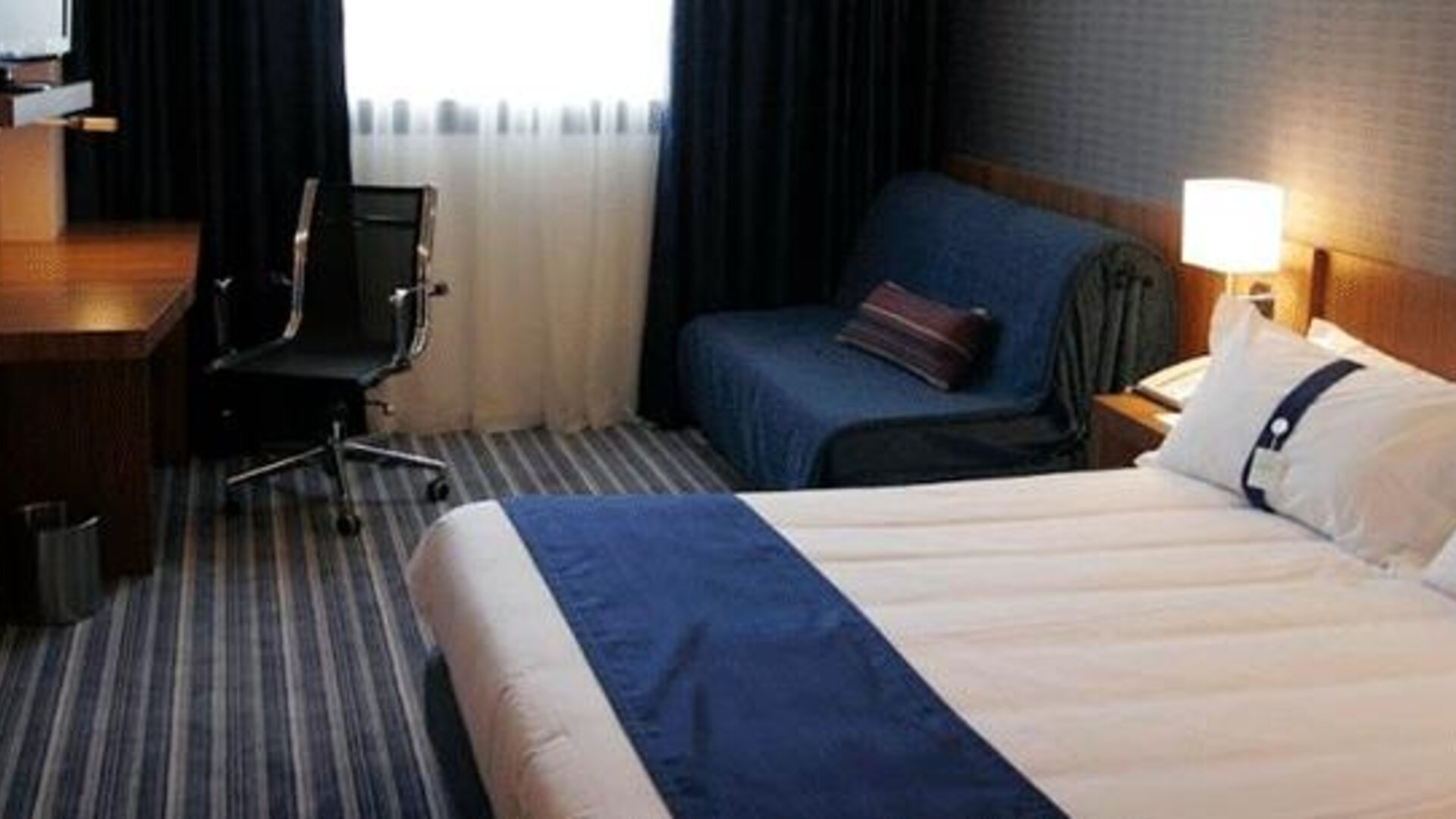 Holiday Inn Express Bilbao Airport