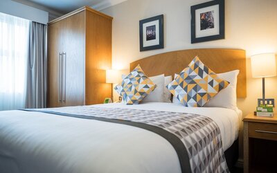 Holiday Inn Manchester West by IHG