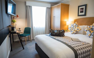 Holiday Inn Manchester West by IHG