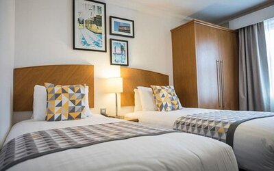 Holiday Inn Manchester West by IHG