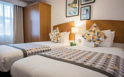 Holiday Inn Manchester West by IHG