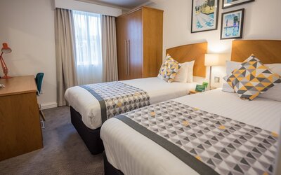 Holiday Inn Manchester West by IHG