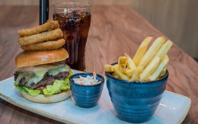 Holiday Inn Manchester West by IHG