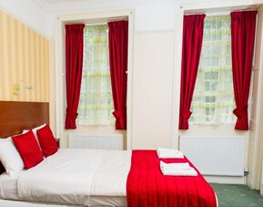 Avonmore Hotel Cartwright Gardens
